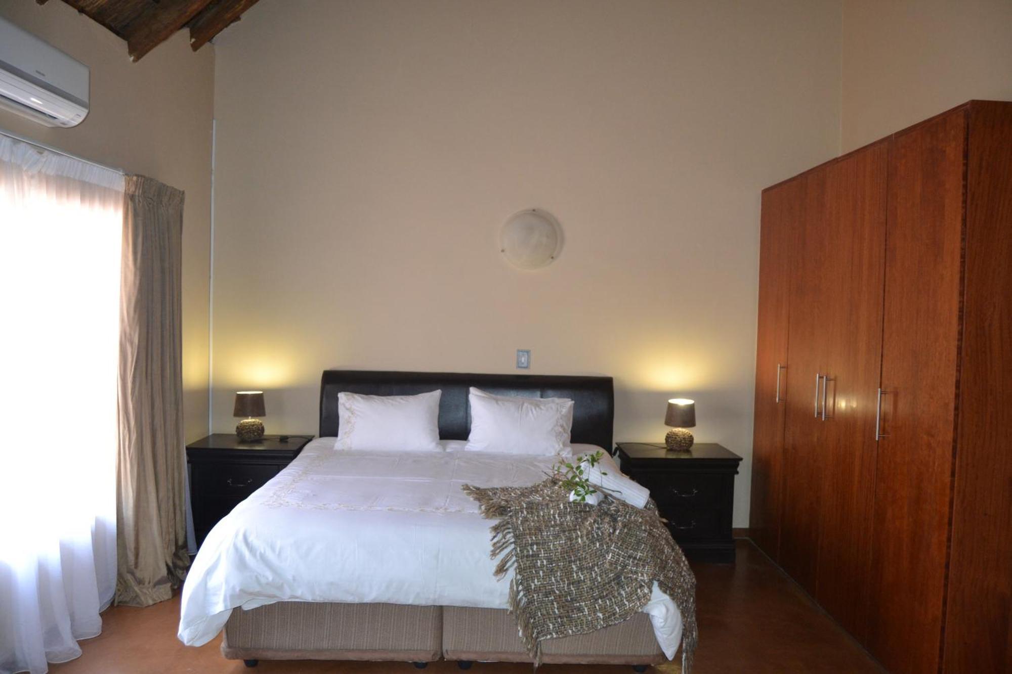 Thabaledi Game Lodge Beestekraal  Exterior photo